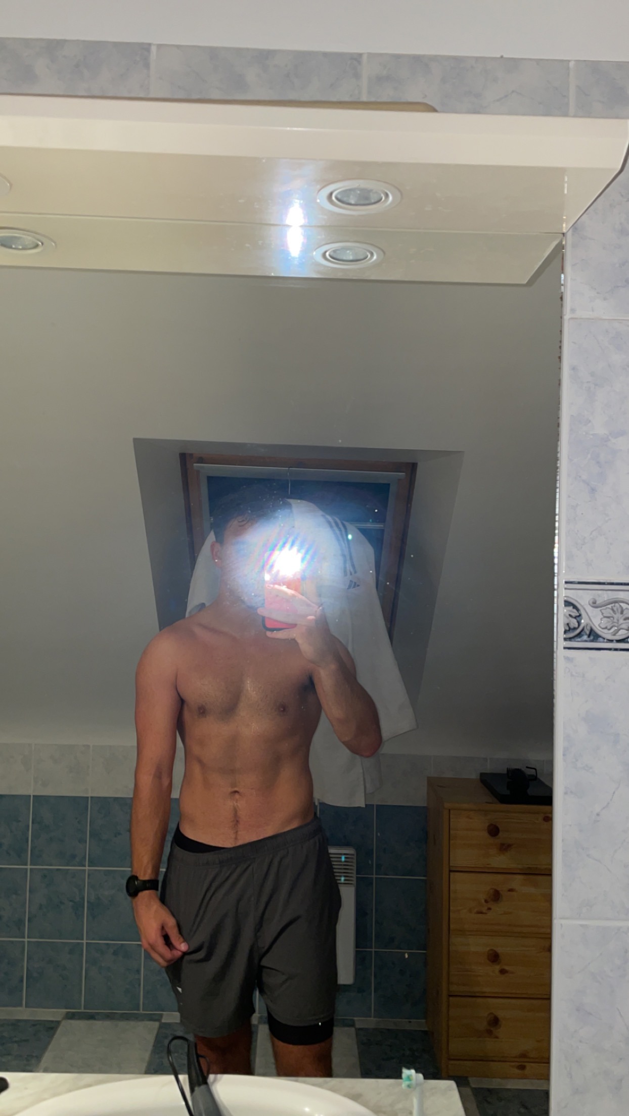 Jilani, 22 ans, LesTrois-Moutiers