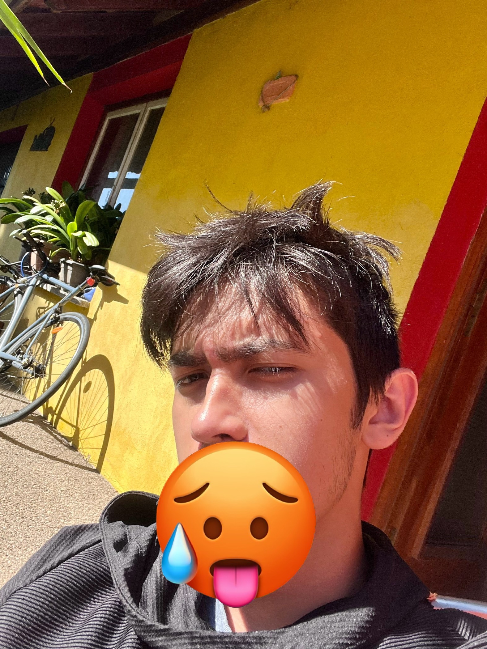 Chaker, 24 ans, Saint-Léomer