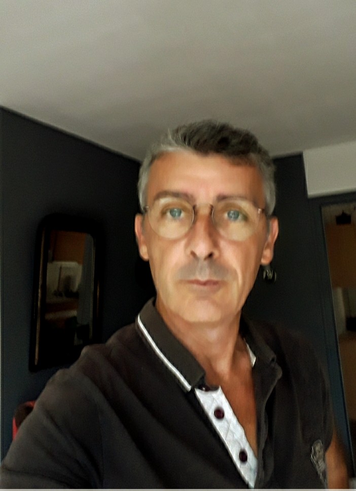 Youval, 45 ans, LaBussière