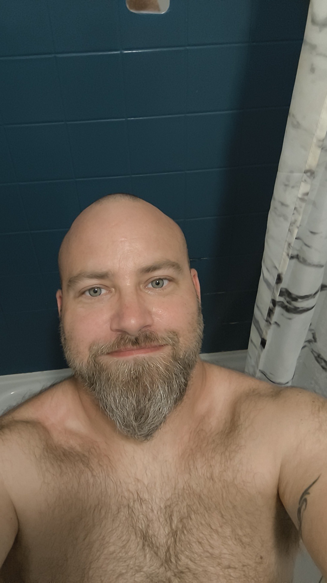 Levent, 43 ans, Verrue